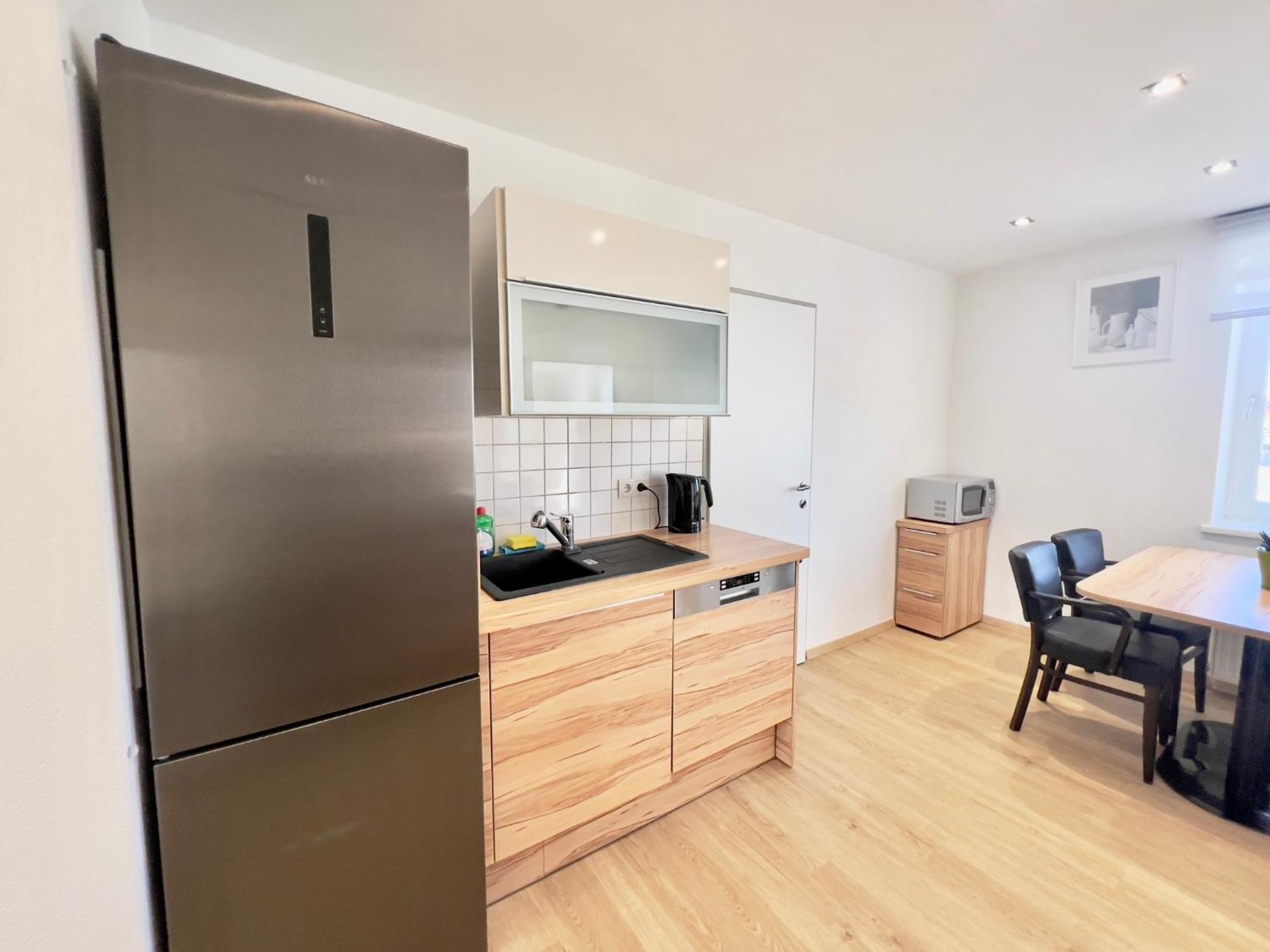 Apartment 4 Min 30 Days