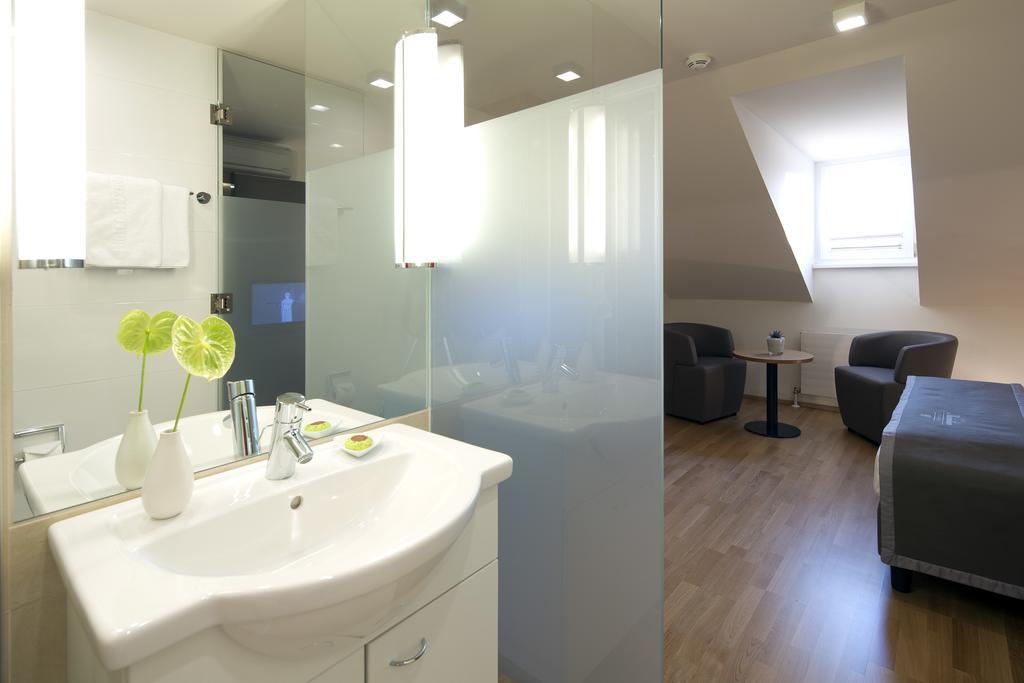Hotel Maximilian - Stadthaus Penz 4*