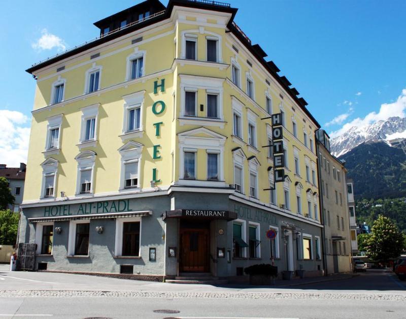 Altpradl Hotel 3*