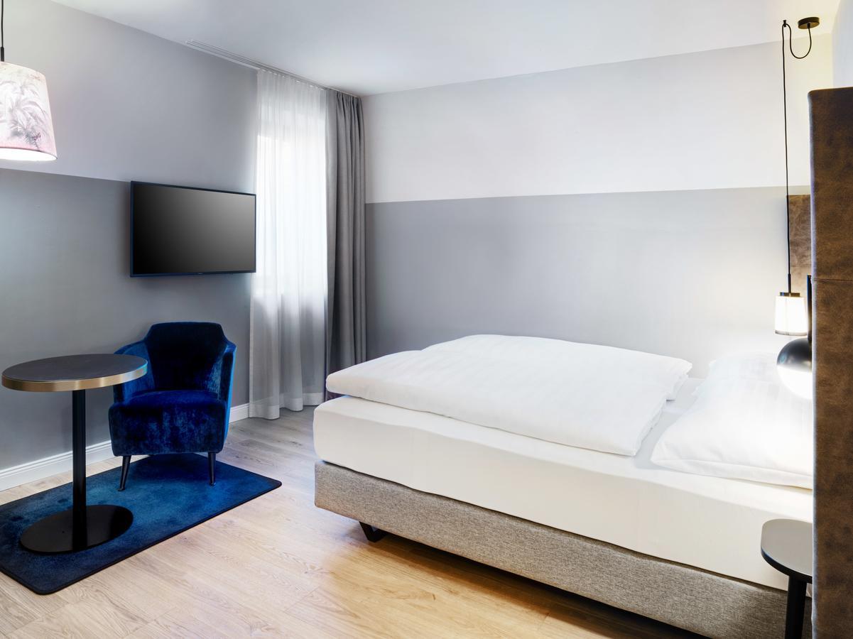 Hotel Stage 12 By Penz