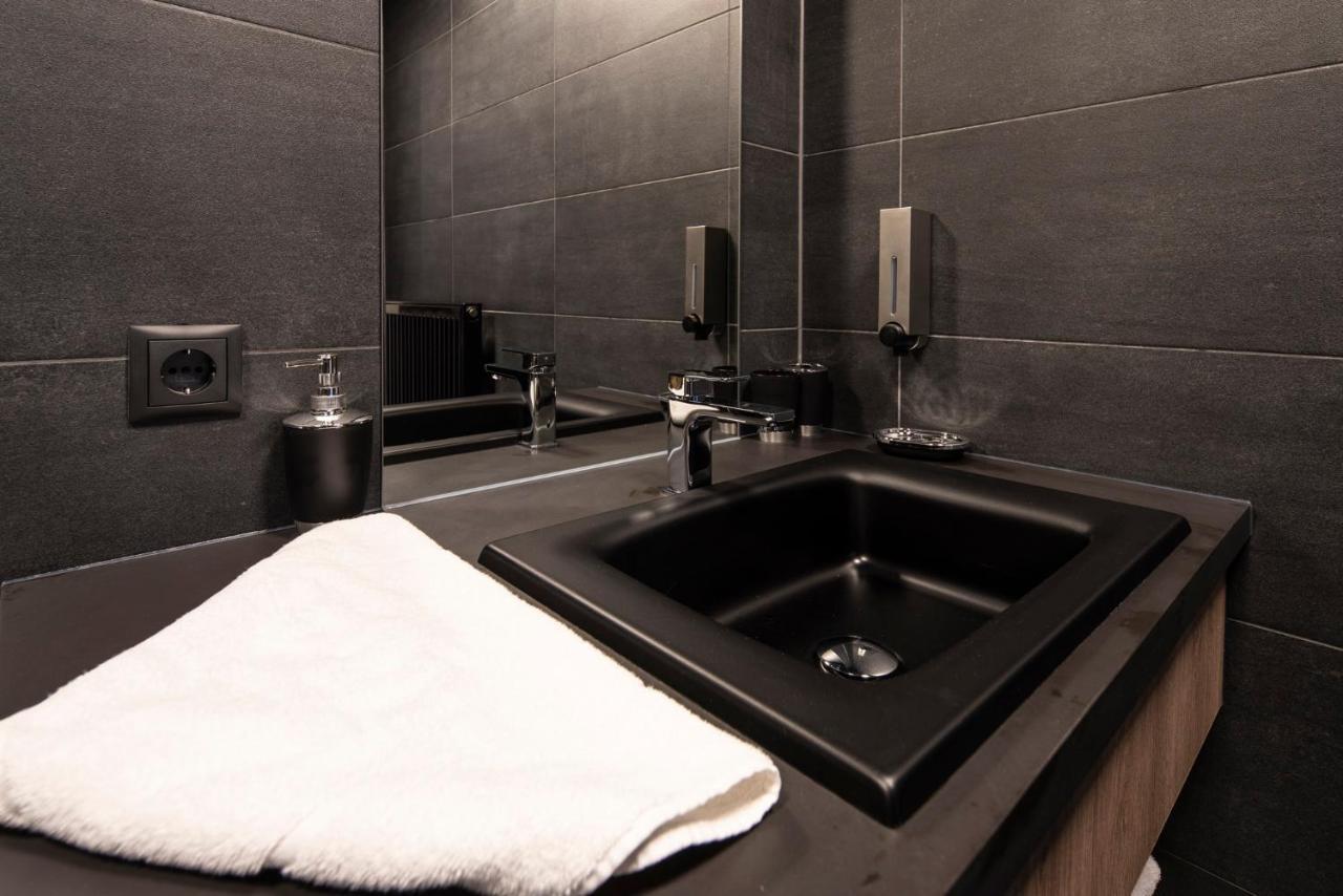 Aparthotel Blackhome Boutique I Contactless Check-in 3*