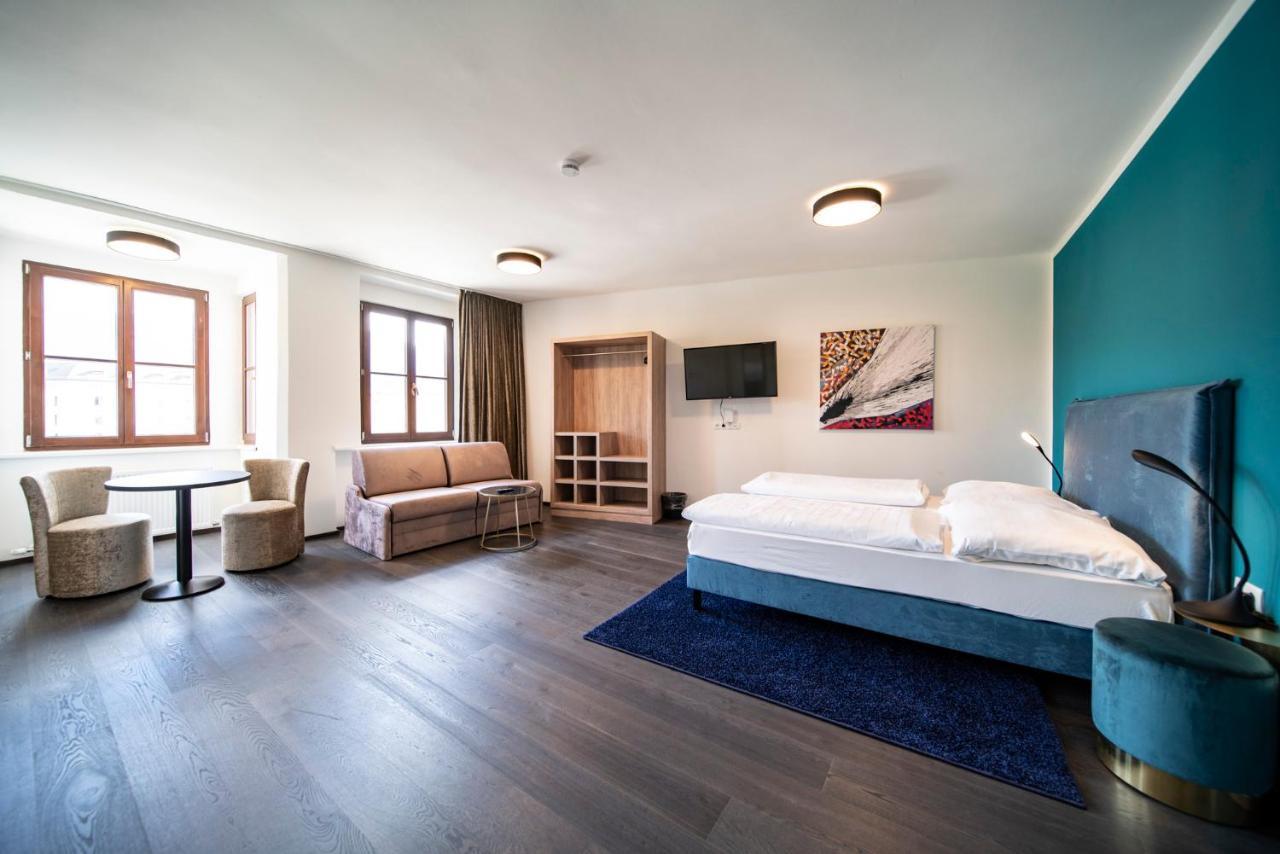Blackhome Boutique I Contactless Check-in Innsbruck