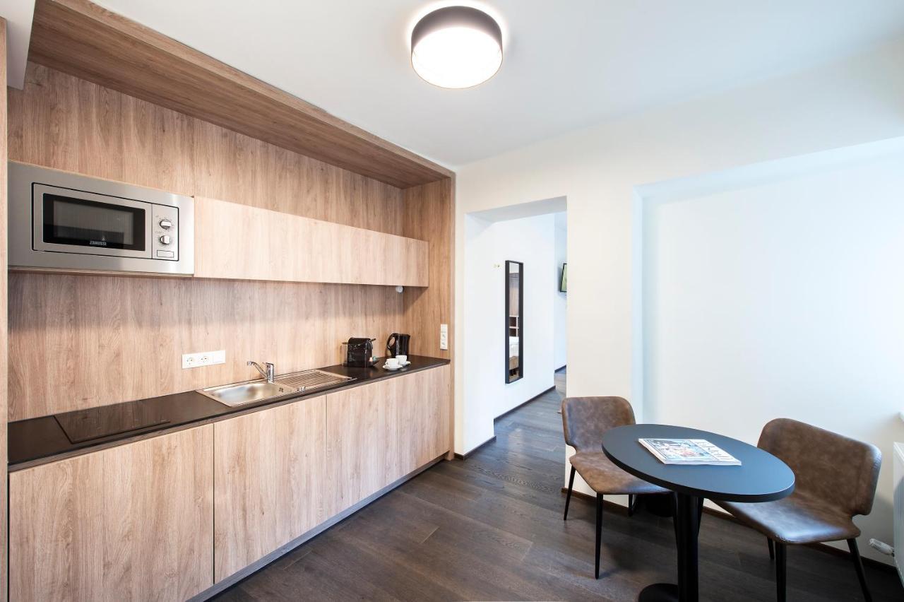 Blackhome Boutique I Contactless Check-in Aparthotel
