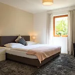 Laura\'S Smart Apartment