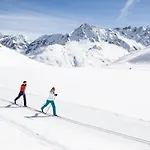 Super Central Apartment With Awesome Mountain View