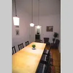 Cosy And Spacious Apartment In The Heart Of Innsbruck