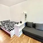 Free Parking - Quiet Apartment With Wi-Fi And Kitchen