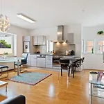 Apartment In Innsbruck Near The Golden Roof