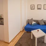 Cozy 1-Bedroom Apartment In Innsbruck Center