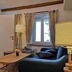 City Center Old Town Studio
