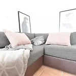 Riesiges Zentrales Apartment Mit Parkplatz