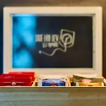 Charmante Wohnung Fuer 2 Personen In Zentrumsnaehe X Privater Parkplatz X Hochwertige Coworking-Arbeitsplaetze Im Haus