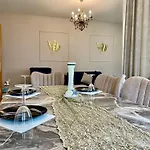 Tyrol Golden Apartment Alps Mountain View& Free Underground Parking