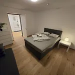 Aldrans Apartment With 3 Bedrooms
