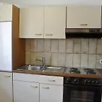 Haus Stratton
