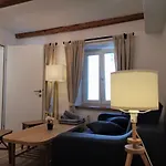 Deluxe Innsbruck Town Studio