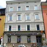 Lovely, Central Apartment With Balcony
