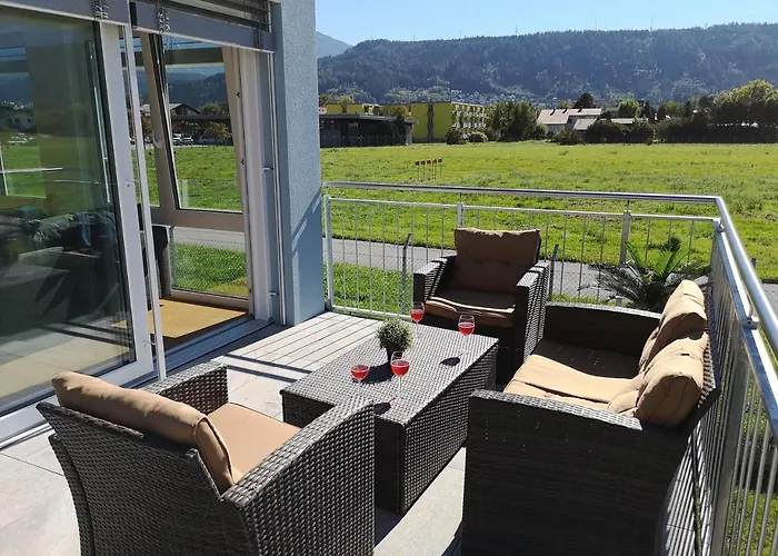 Luxury City Airport Apartment