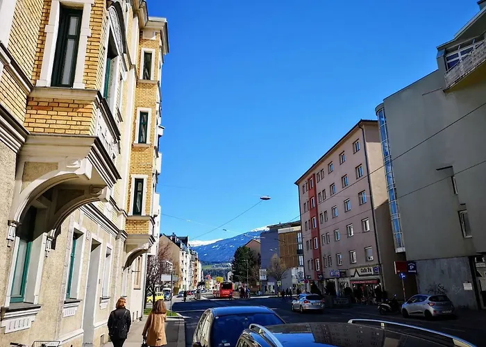 Innsbruck Deluxe City Center Studio