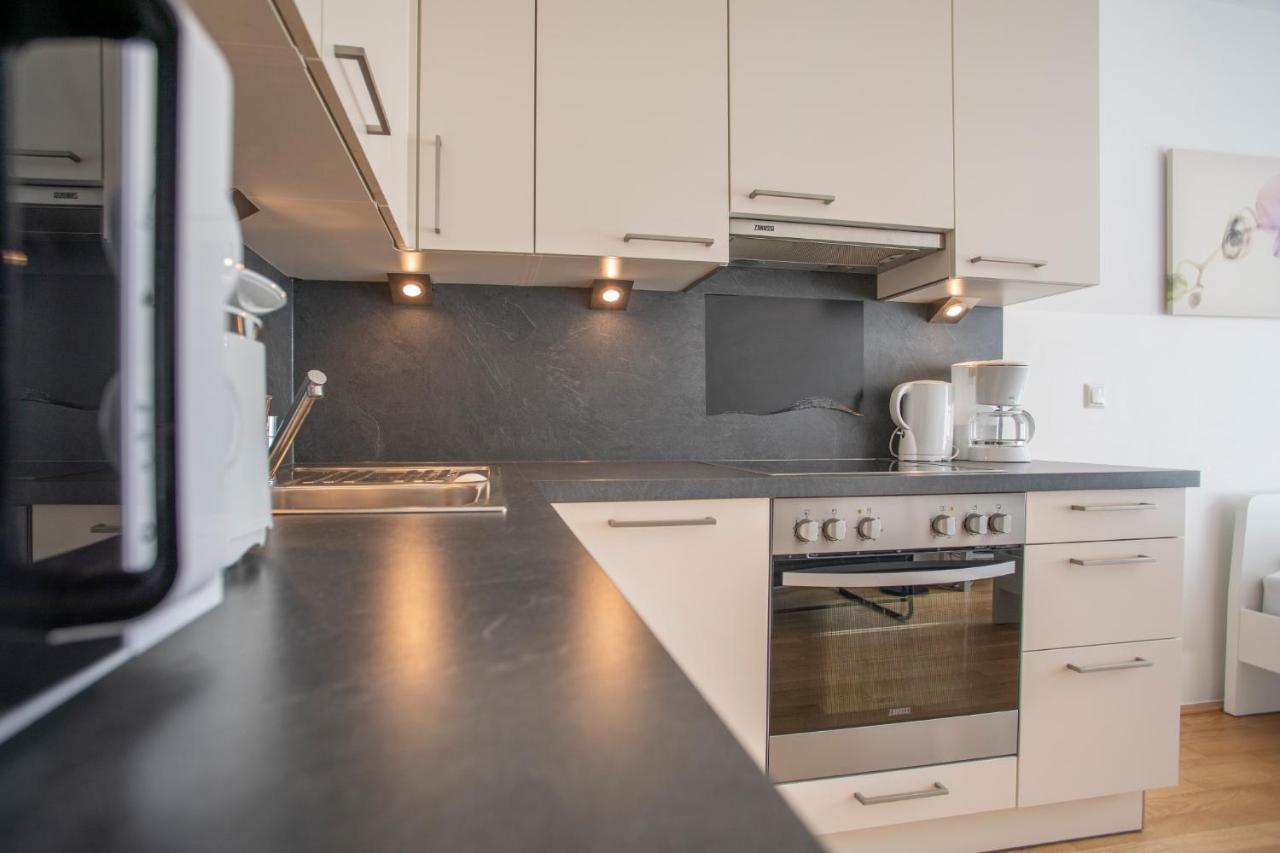 Tyrol Super Deluxe Studio Apartment Innsbruck