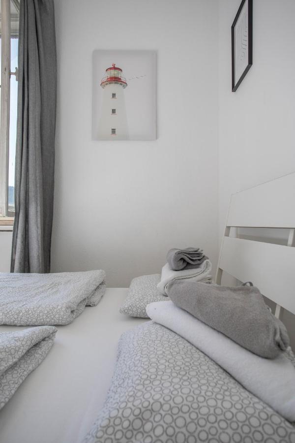 In The Center Apartment *