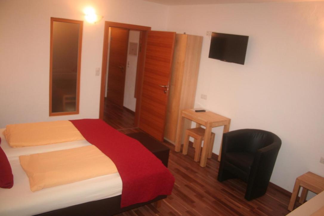 Engl Hotel 3*