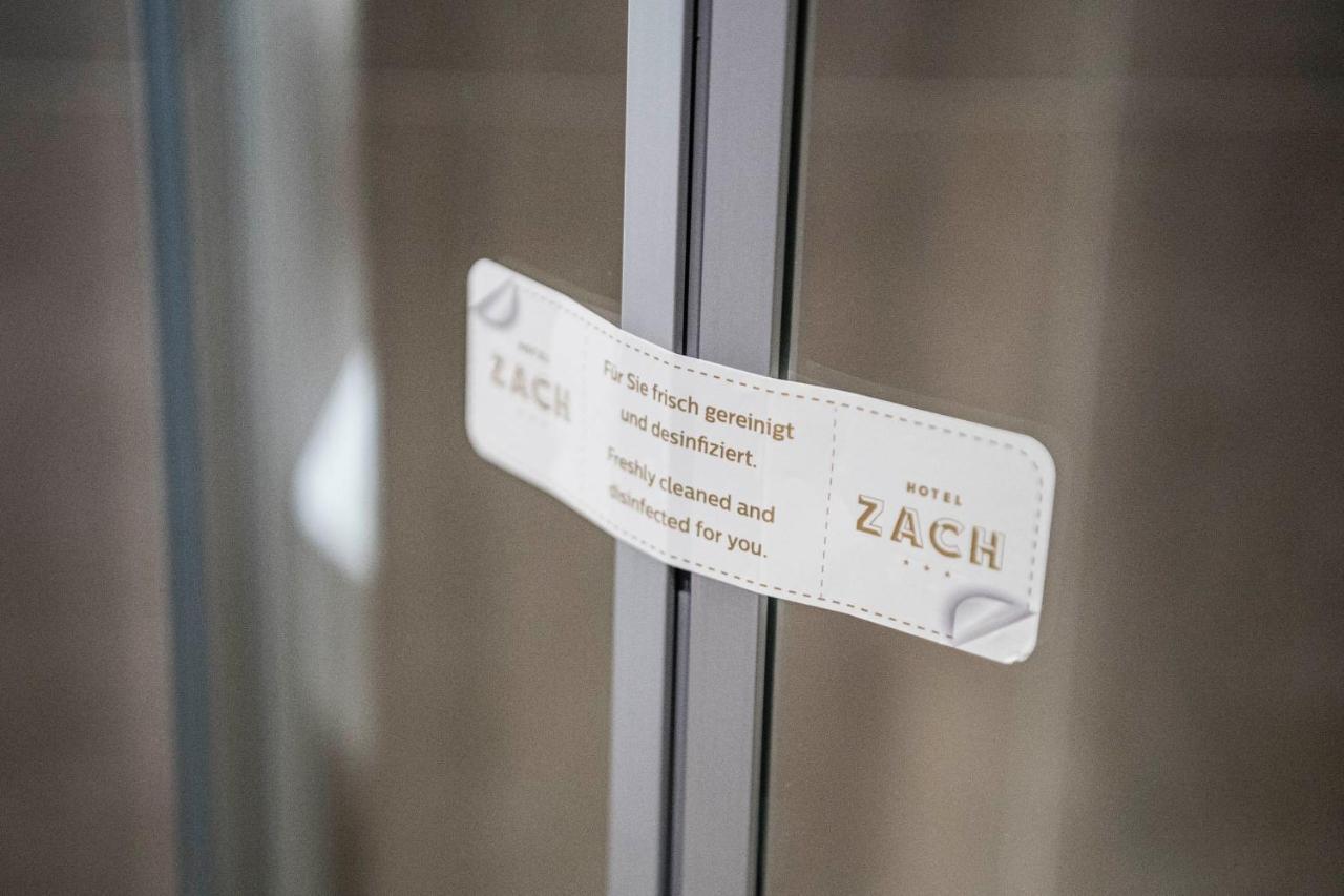 Zach Hotel