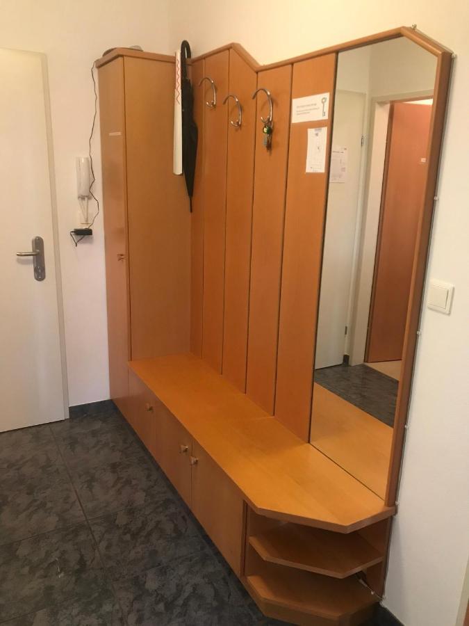 3 Min Walk To Old Town Apartment *