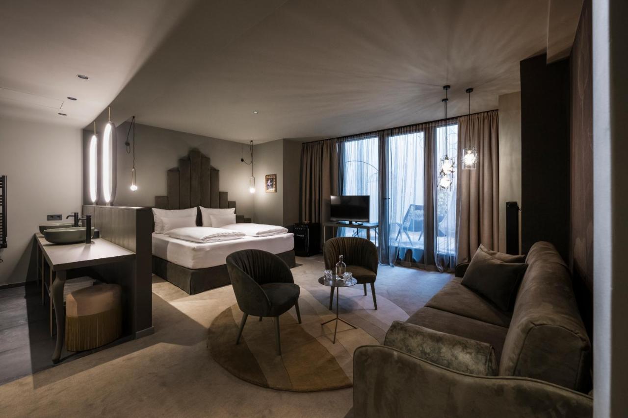 Hotel Altstadthotel Weisses Kreuz 4*