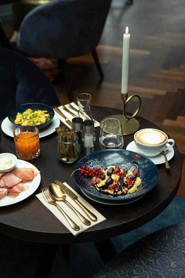 Hotel Altstadthotel Weisses Kreuz 4*