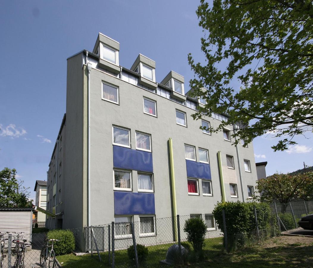 Wohnen In Apartment *