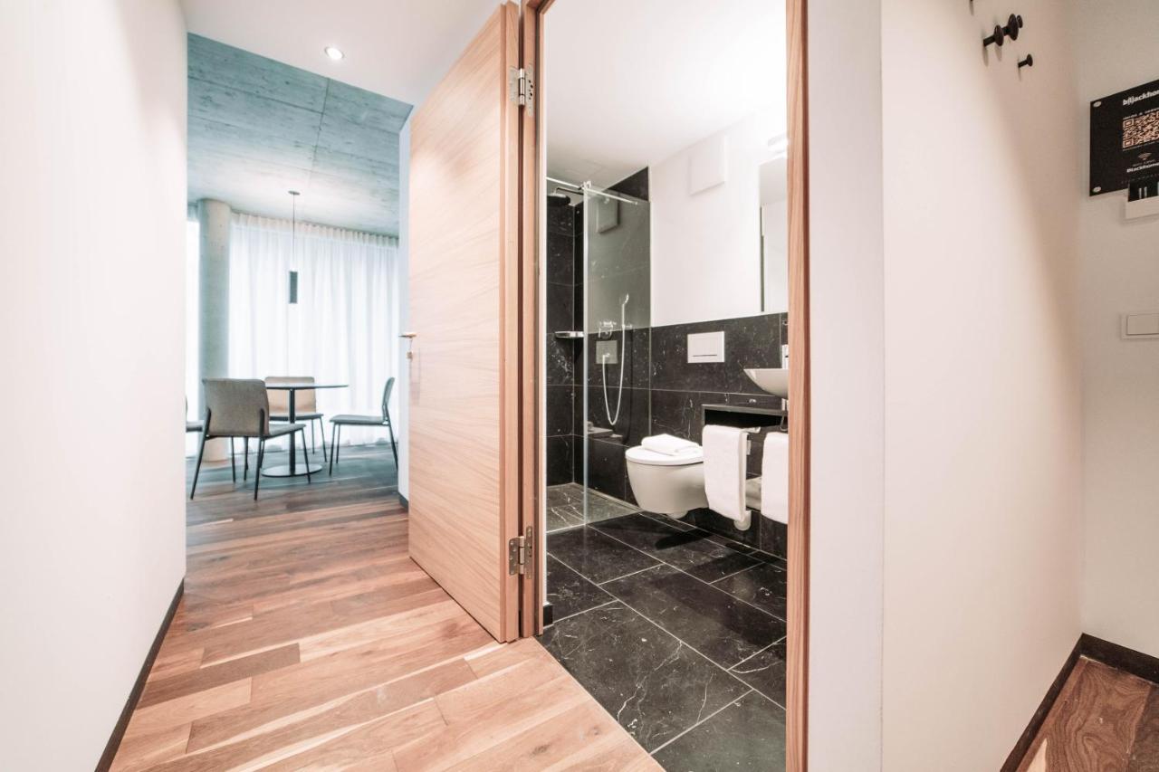 Blackhome South I Contactless Check-in Aparthotel *
