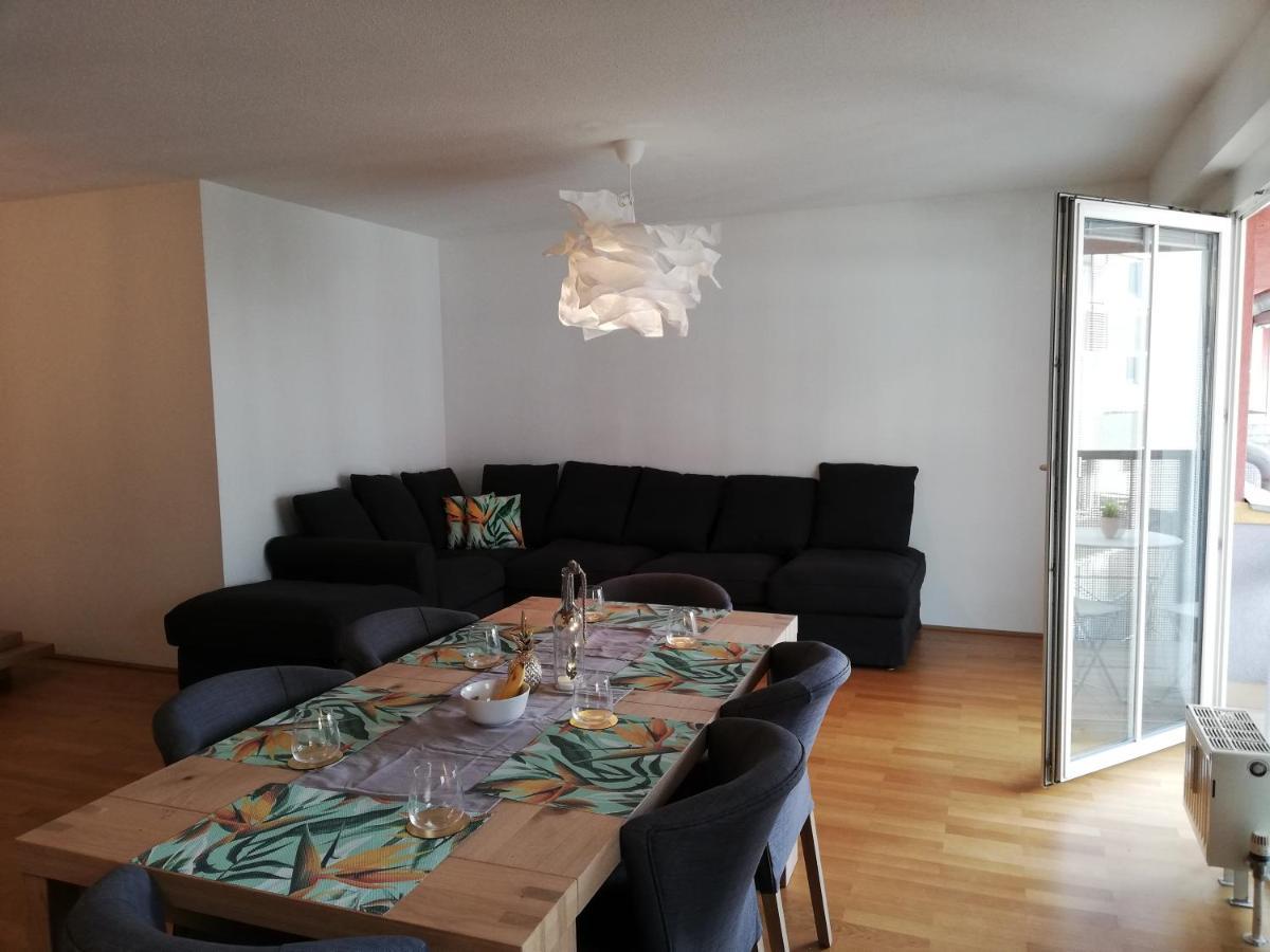 Mountain View Center Apartment