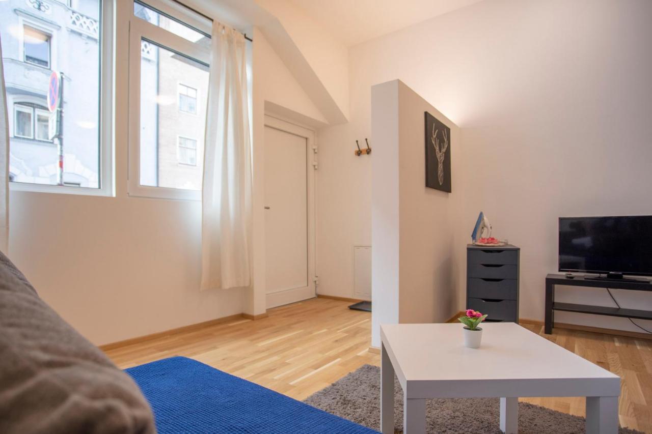 Cozy 1-bedroom In Center Apartment