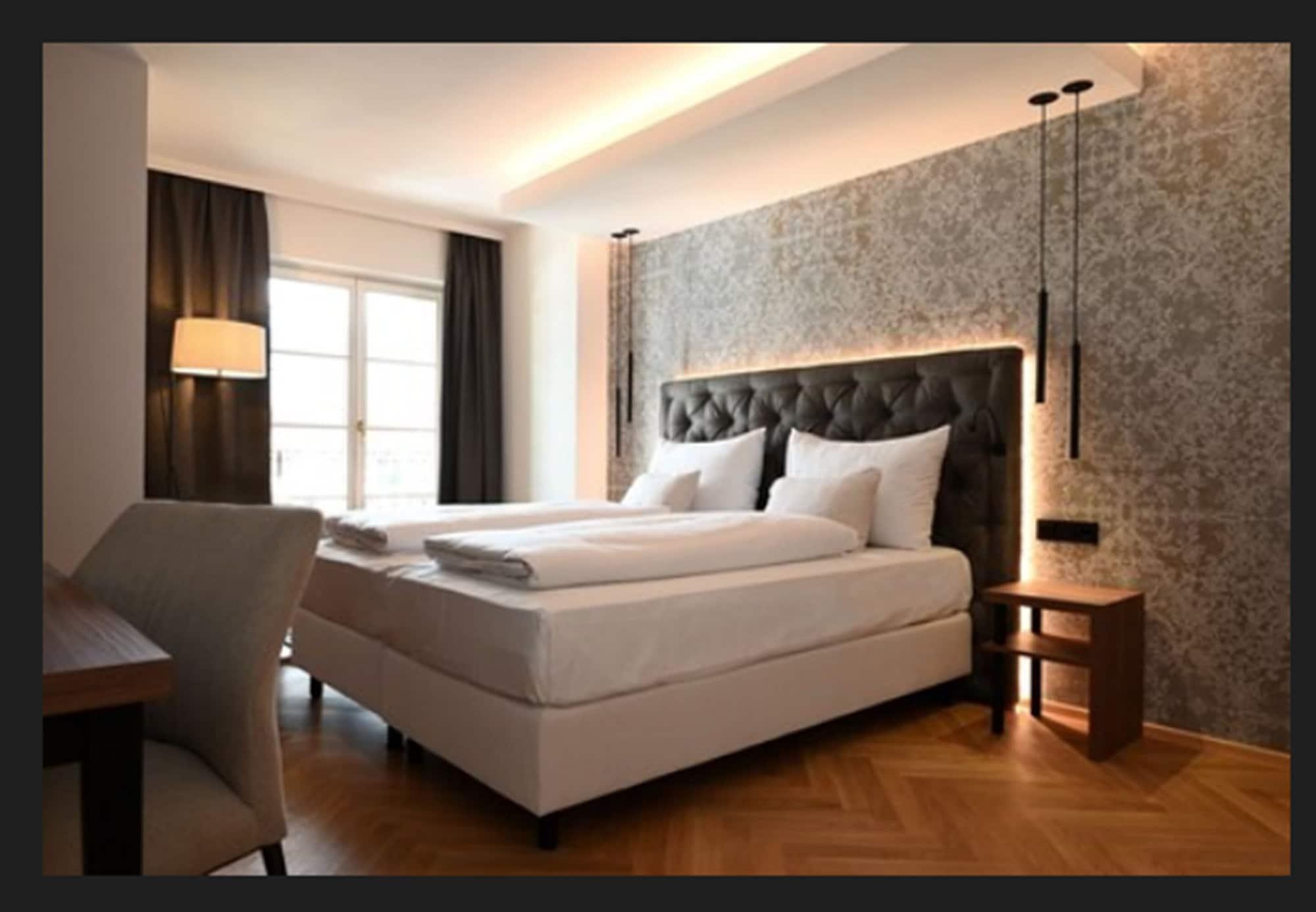 Schwarzer Adler 4*