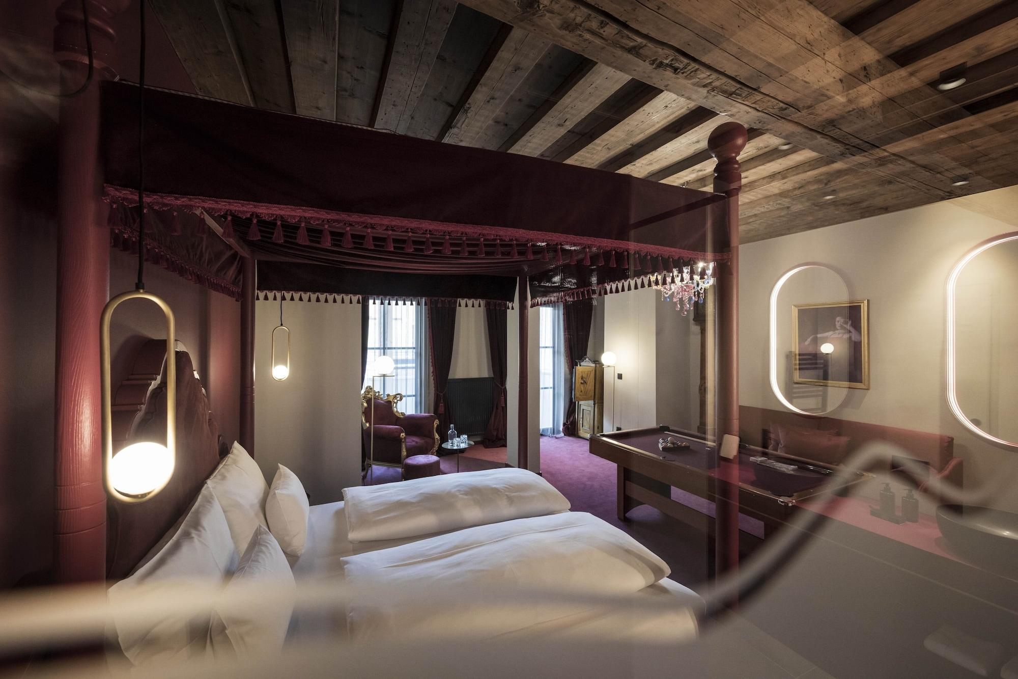 Altstadthotel Weisses Kreuz 4*