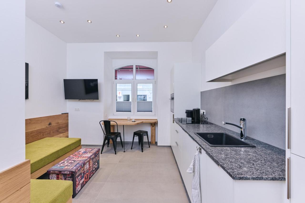 Apartment G17