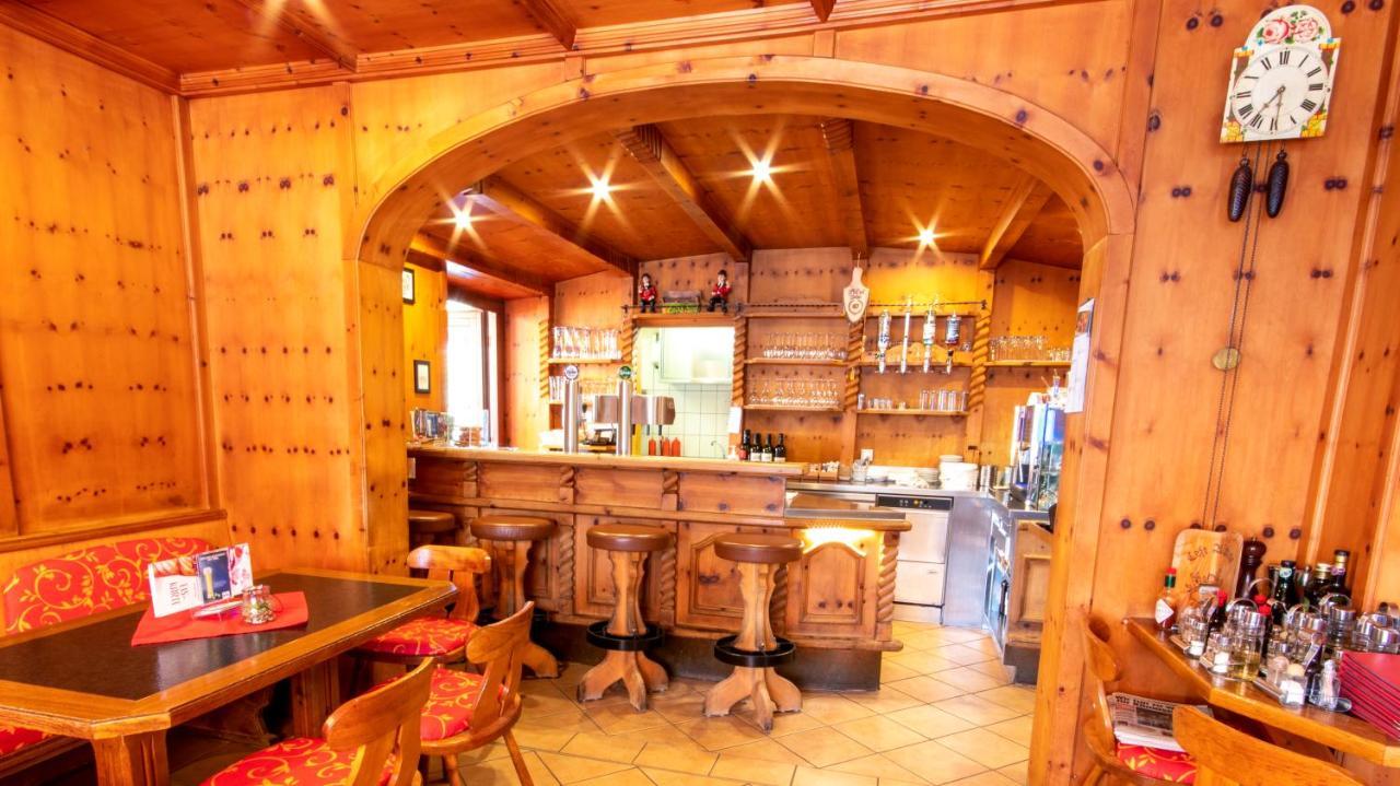 Cafe Alpina Gasthof 2*