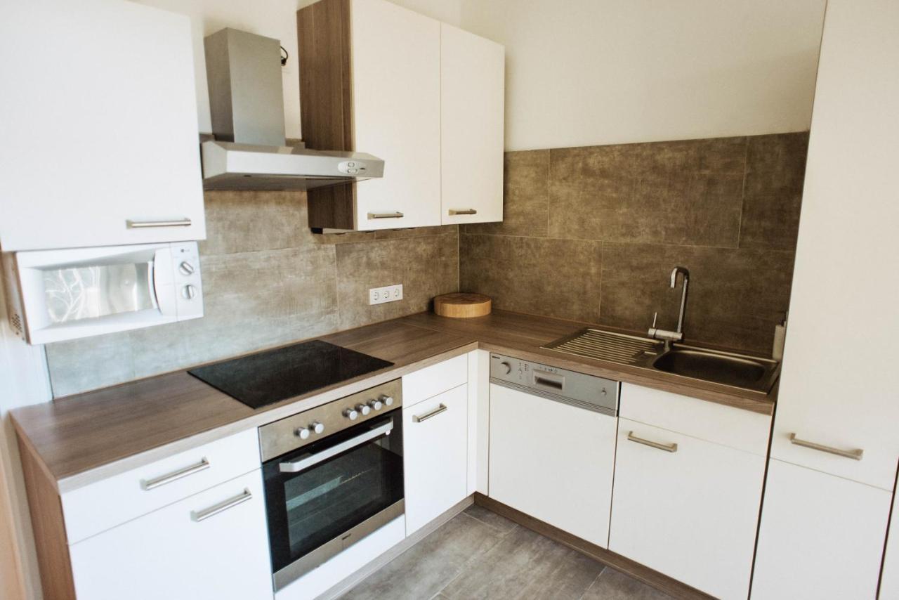 Apartment Huge Central Designer Loft With Tyrolean Touch , 160m2