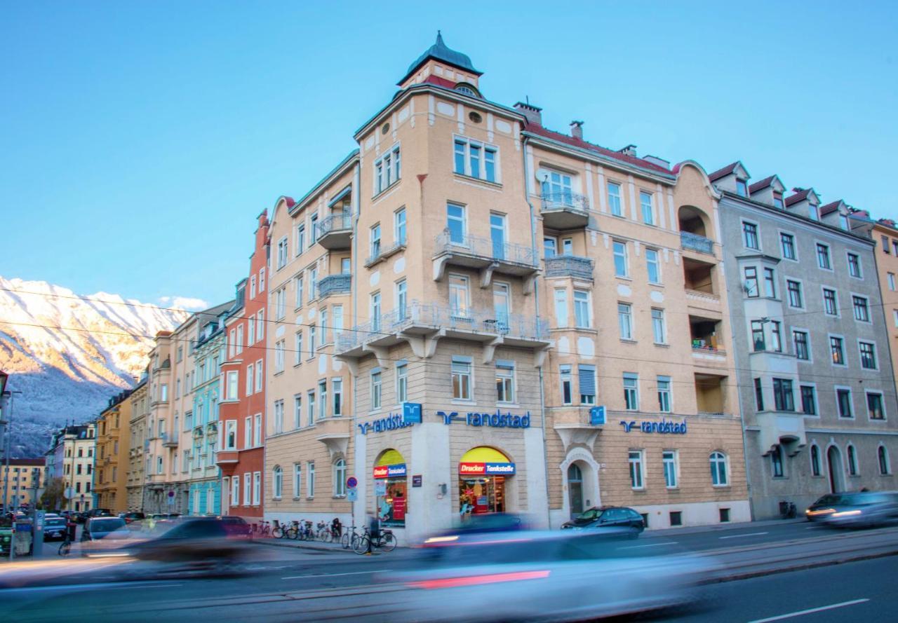 Apartment Huge Central Designer Loft With Tyrolean Touch , 160m2