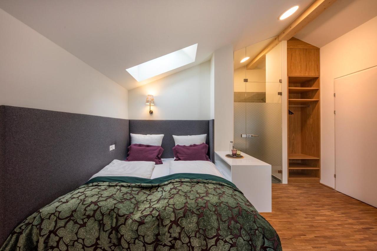 Hotel Pradl Elf My-