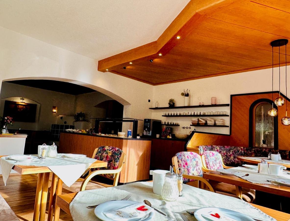 Hotel Hotel Sonnenhof - Bed & Breakfast & Appartements 3*