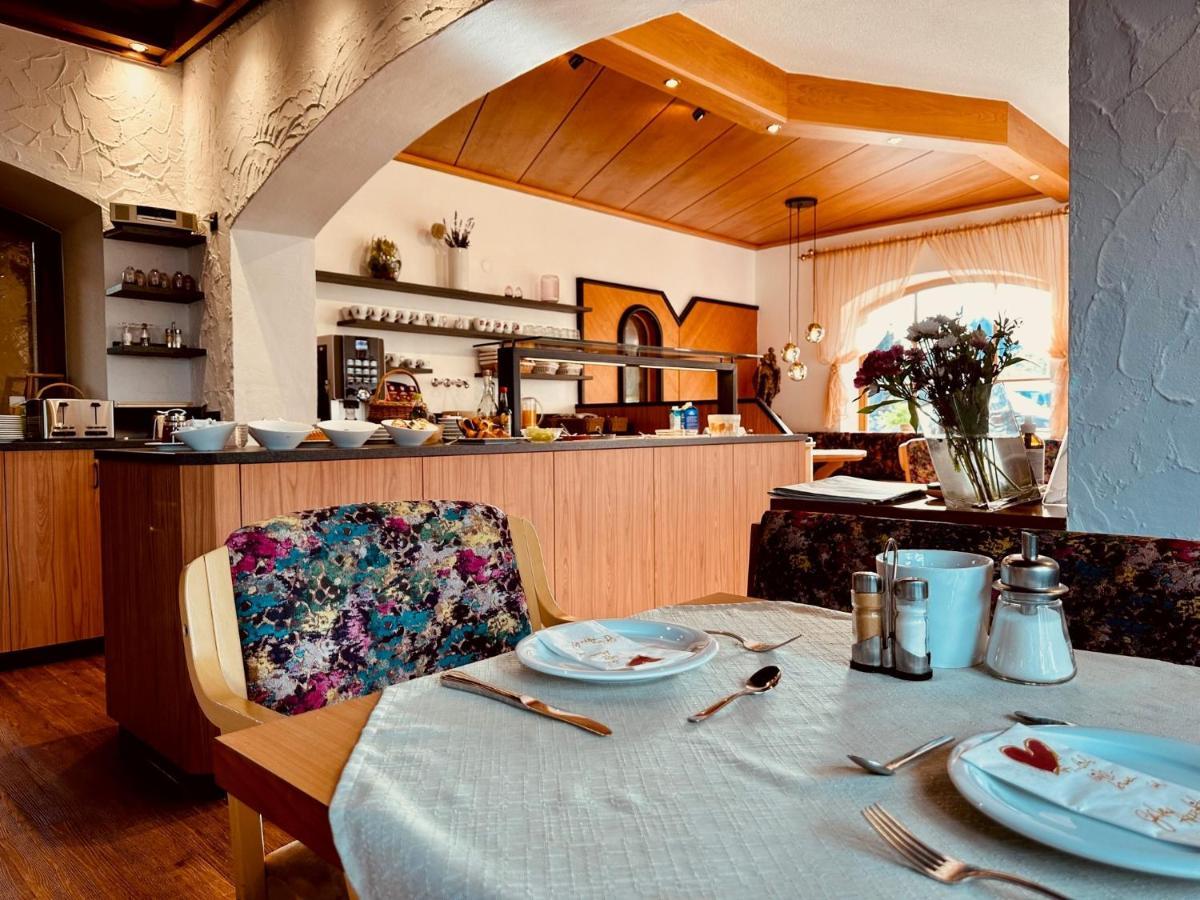 Hotel Hotel Sonnenhof - Bed & Breakfast & Appartements 3*