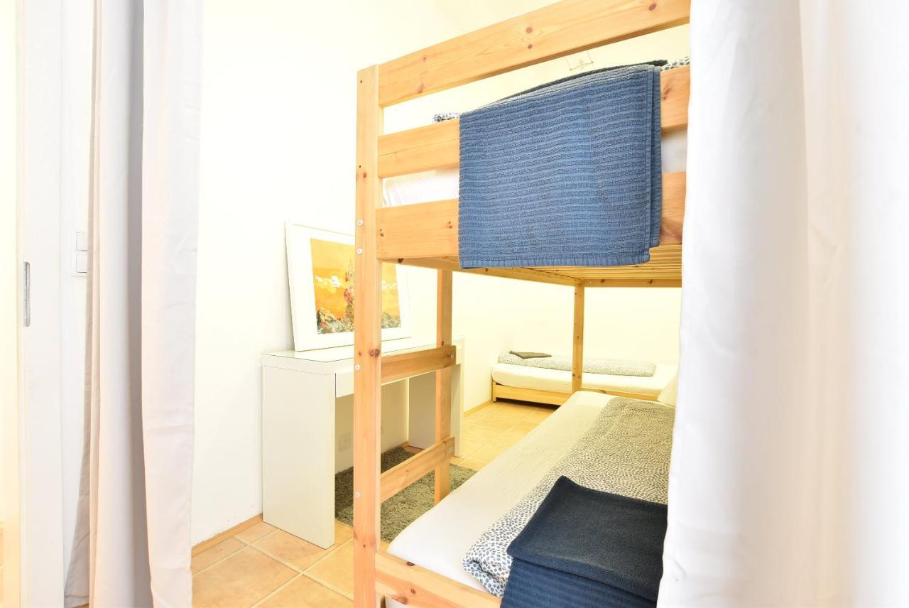 Riesiges Zentrales Mit Parkplatz Apartment *