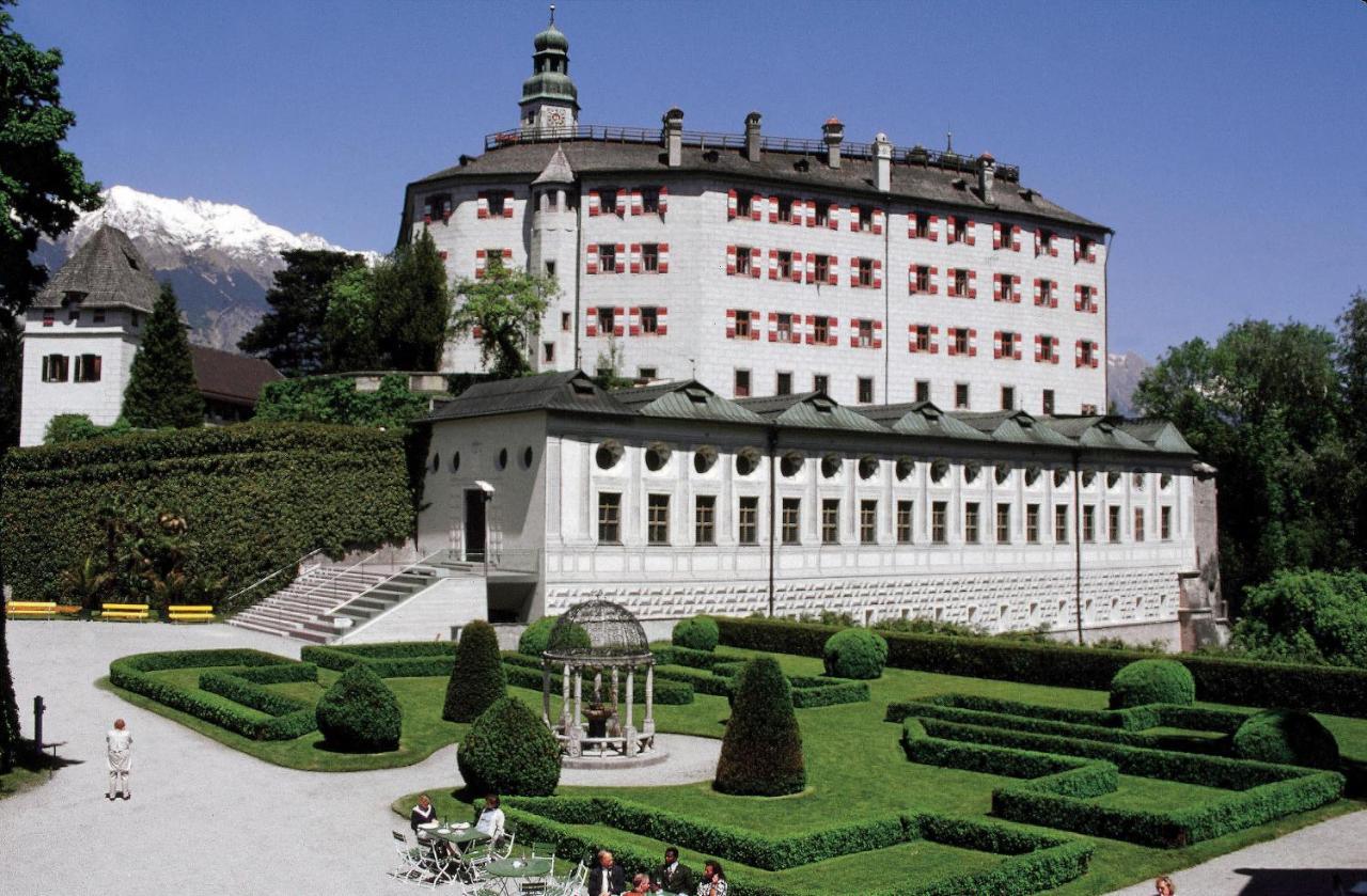 Riesiges Zentrales Mit Parkplatz Apartment Innsbruck