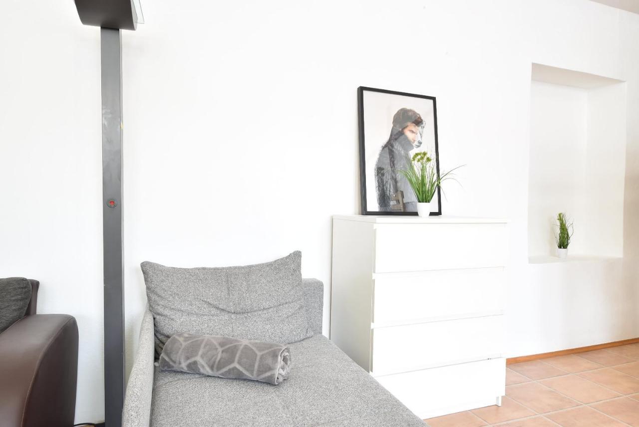 Riesiges Zentrales Mit Parkplatz Apartment