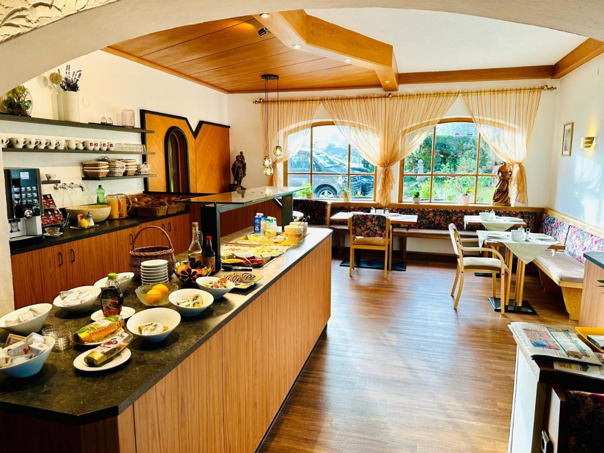 Hotel Sonnenhof - Bed & Breakfast & Appartements 3*