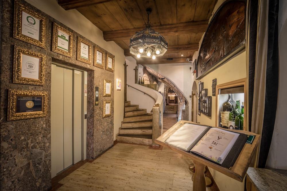 Hotel Goldener Adler, Bw Signature Collection 4*