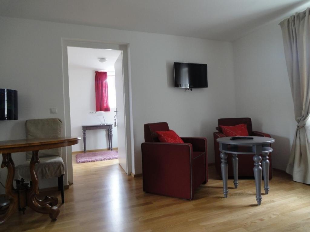 Chalet Inn