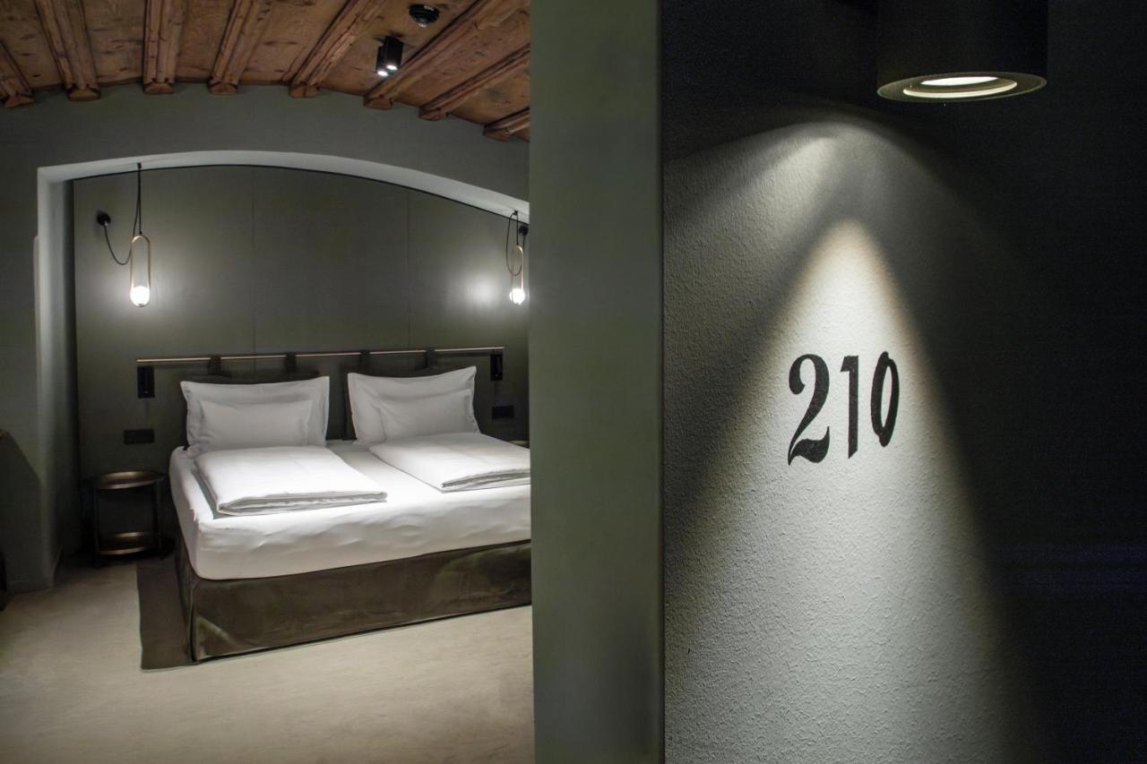 Altstadthotel Weisses Kreuz Hotel 4*